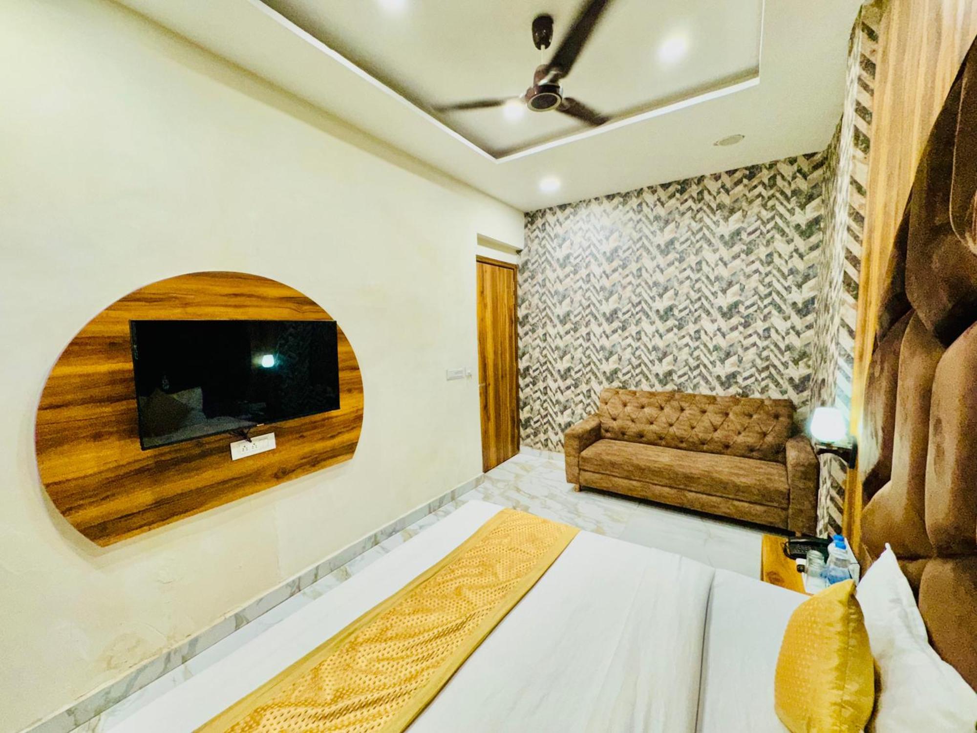 Hotel Gs Amritsar 200 Mtr From Golden Temple Exterior foto
