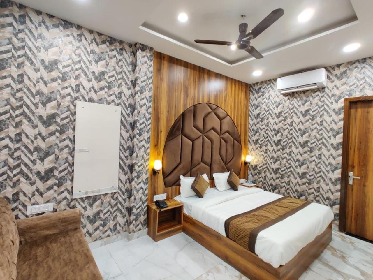 Hotel Gs Amritsar 200 Mtr From Golden Temple Exterior foto
