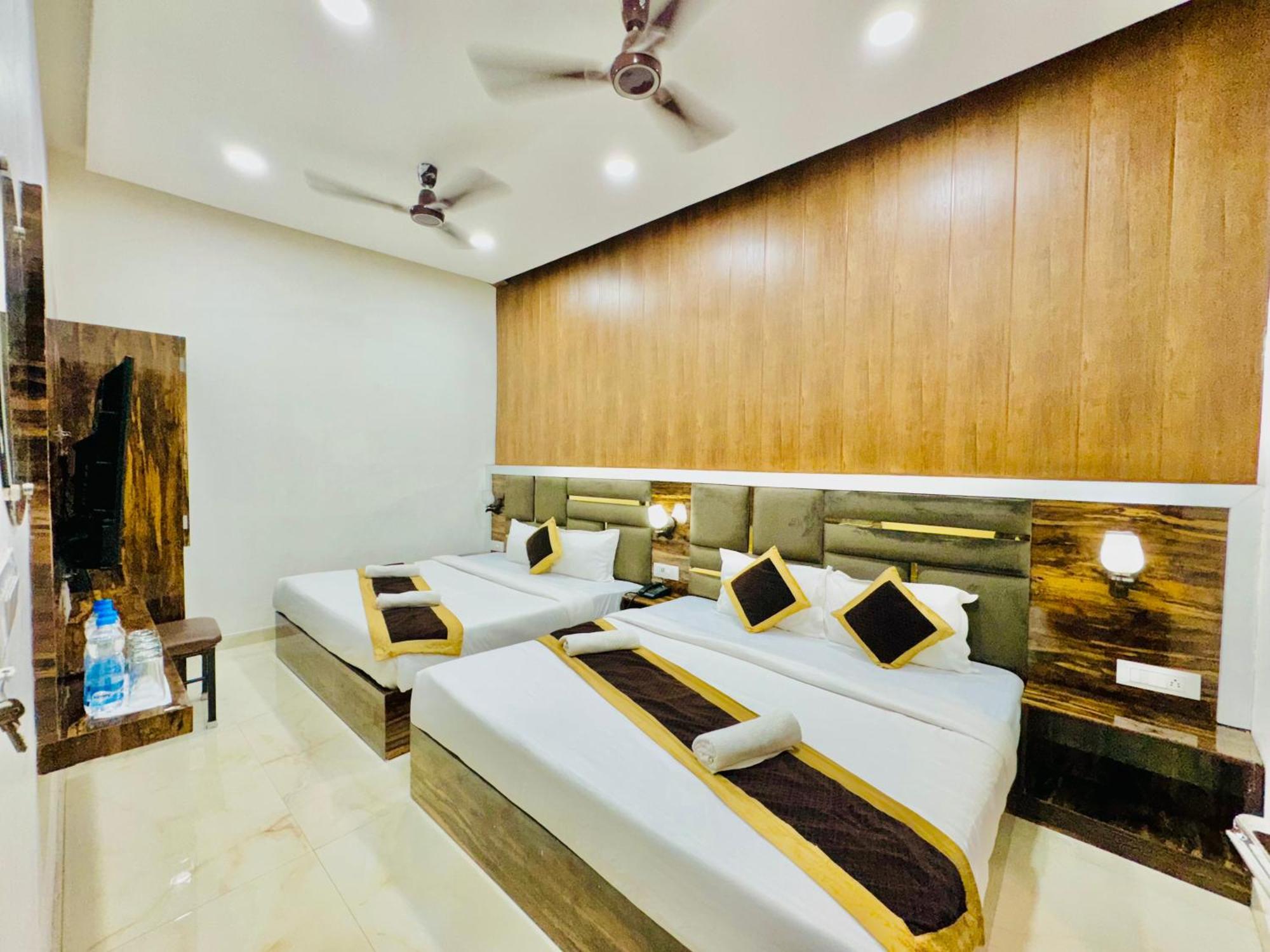 Hotel Gs Amritsar 200 Mtr From Golden Temple Exterior foto